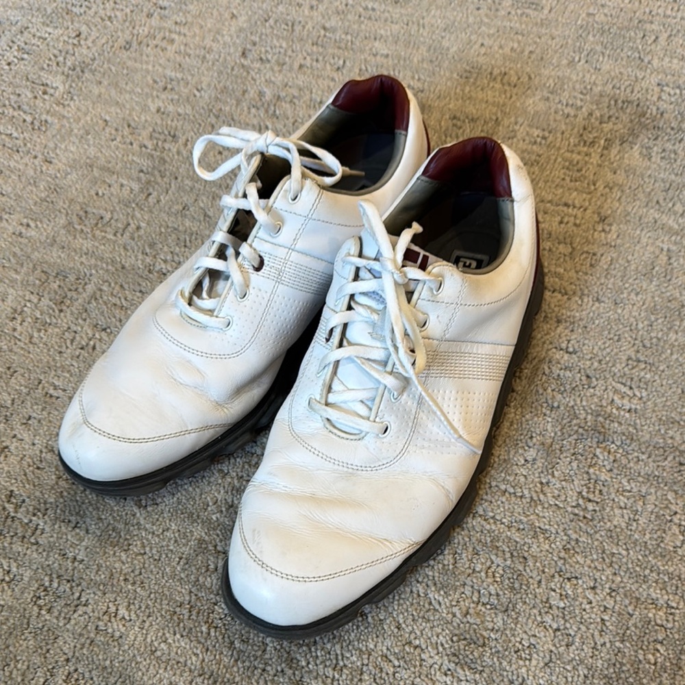 FootJoy White golf shoes